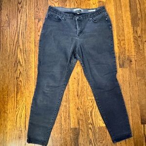 Women's Black Skinny Jeans